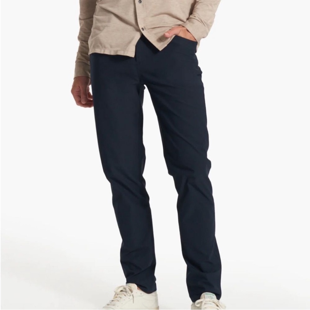 Vuori Meta Pant Athletic Slim Fit 28 inch Navy Blue Trouser Stretch Pockets 36